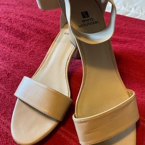 Ladies Dress White Mountain Dress Sandals